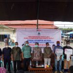 Tutup tahun, DKP serahkan bantuan ke Nelayan Sulbar