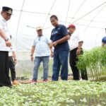 Temui Petani Sampaga, Pj Bahtiar Dorong Sulbar Miliki Brand Sendiri atas Produk Perkebunan