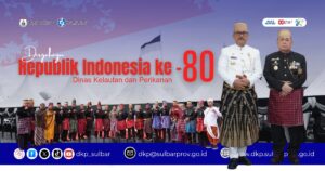 MERDEKA! Gubernur Sulbar Pimpin Pengibaran-Penurunan Bendera di HUT RI ke-80, Tekankan Harmonisasi Adat dan Ekonomi Biru
